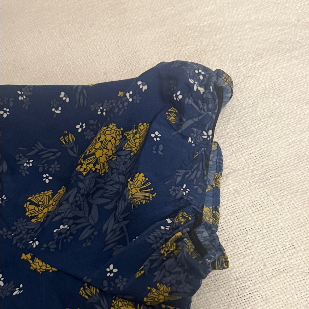 Modcloth Navy Blue Short Sleeve Floral Blouse with Mustard Accents - Picture 4 of 7